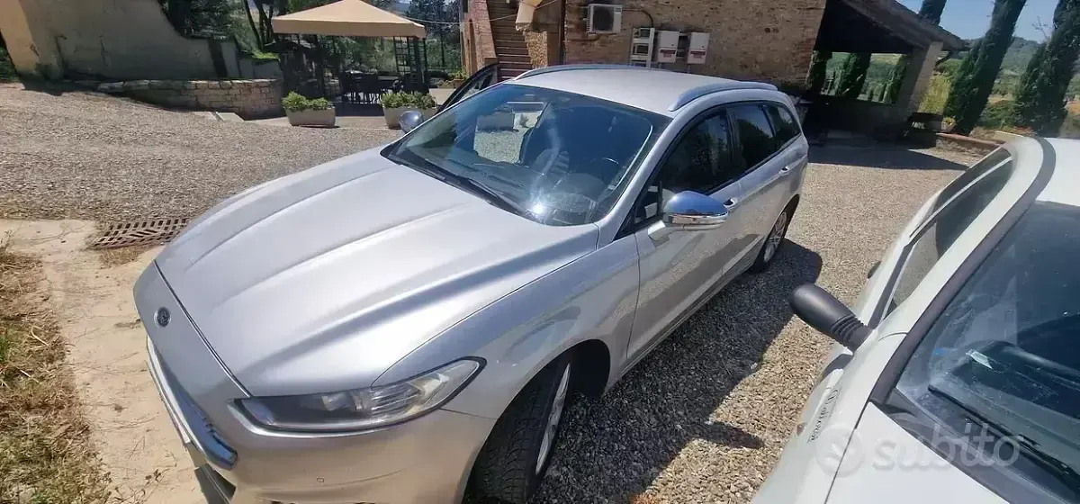 Usata Ford Mondeo 150 CV (110 kW) 2016 Grigio Station wagon