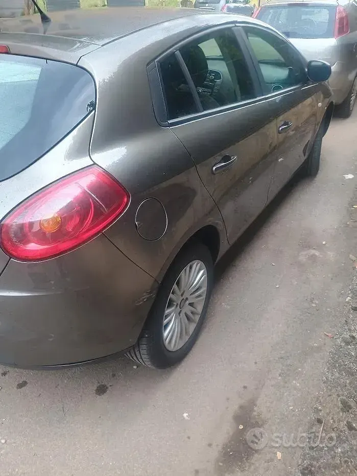 Usata Fiat Bravo 120 CV (88 kW) 2008 Grigio Utilitaria