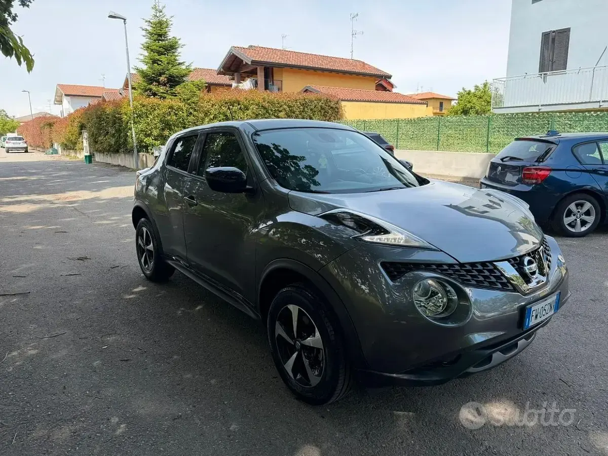 Usata Nissan Juke 110 CV (80 kW) 2019 Grigio SUV