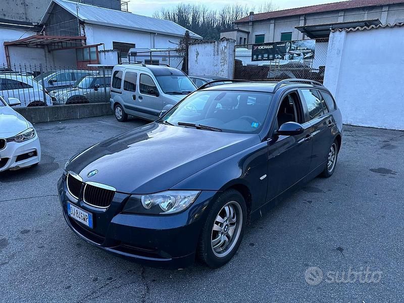 Usata BMW 318 122 CV (89 kW) 2006 Blu Station wagon