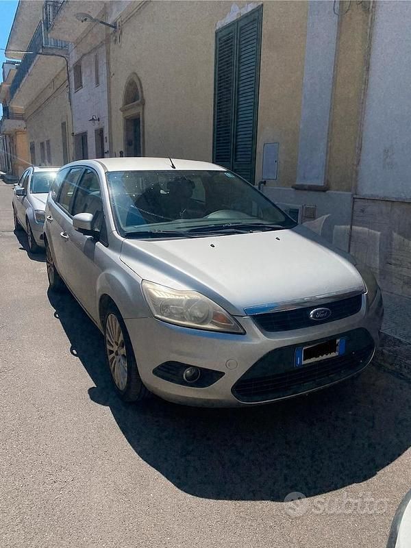 Usata Ford Focus 110 CV (80 kW) 2009 Grigio Station wagon