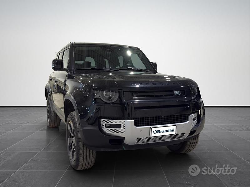 Usata Land Rover Defender SE 250 CV (183 kW) 2022 Nero SUV