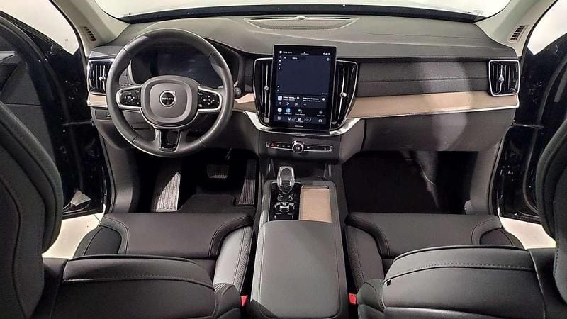 Usata Volvo XC90 Plus 250 CV (183 kW) 2025 Nero SUV