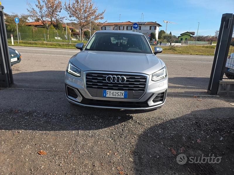 Usata Audi Q2 115 CV (84 kW) 2019 Grigio SUV