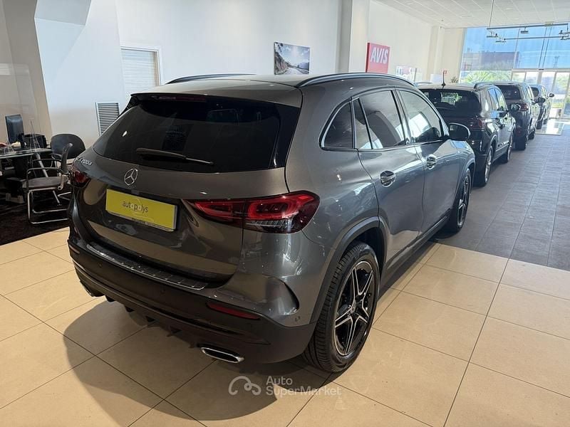 Usata Mercedes GLA200 Premium 150 CV (110 kW) 2022 Grigio SUV