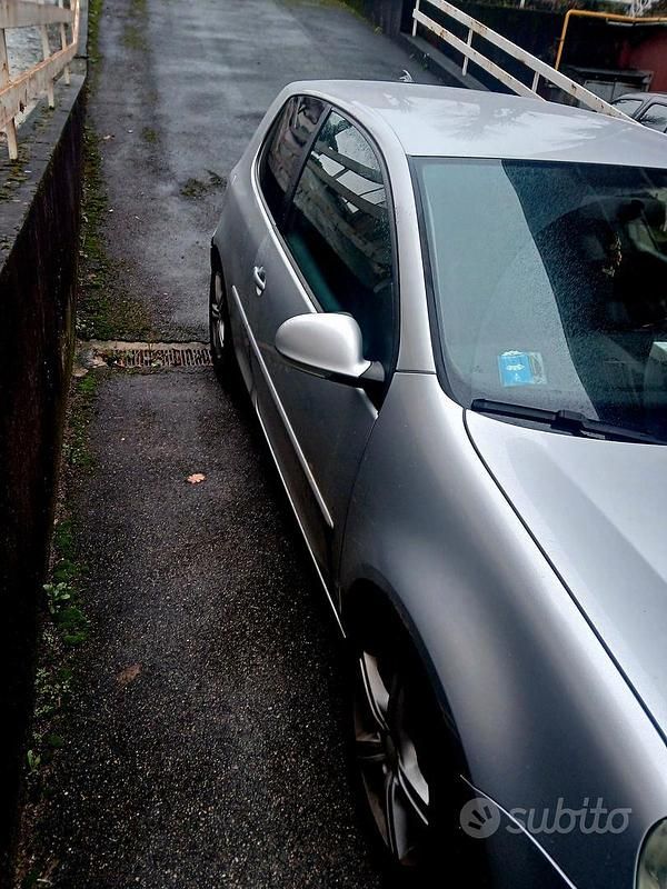 Usata VW Golf IV 105 CV (77 kW) 2006 Grigio Berlina