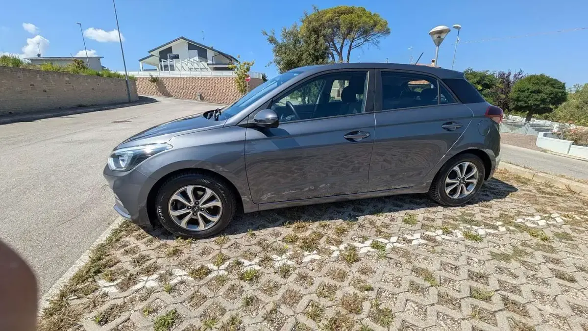 Usata Hyundai i20 75 CV (55 kW) 2019 Utilitaria