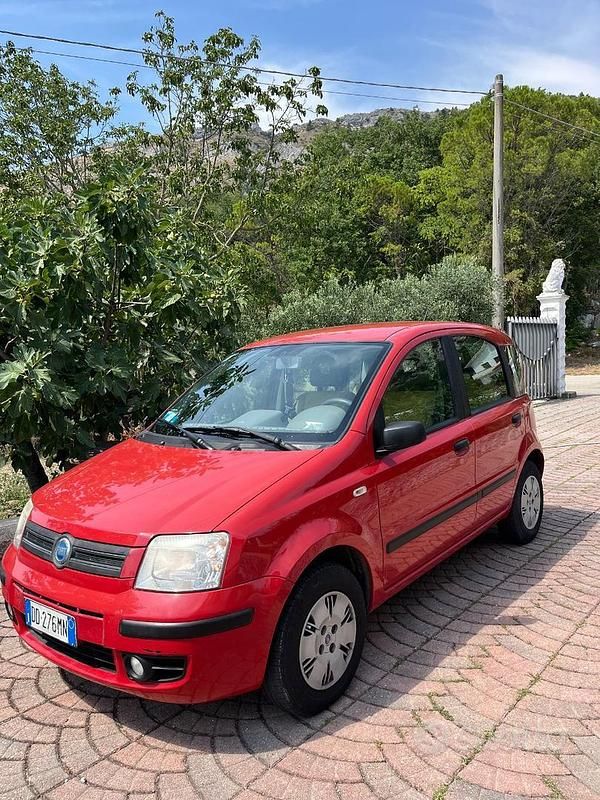 Rosso Usata 2006 Fiat Panda Due volumi | 5900 € (Cara) - Immagine 1/4