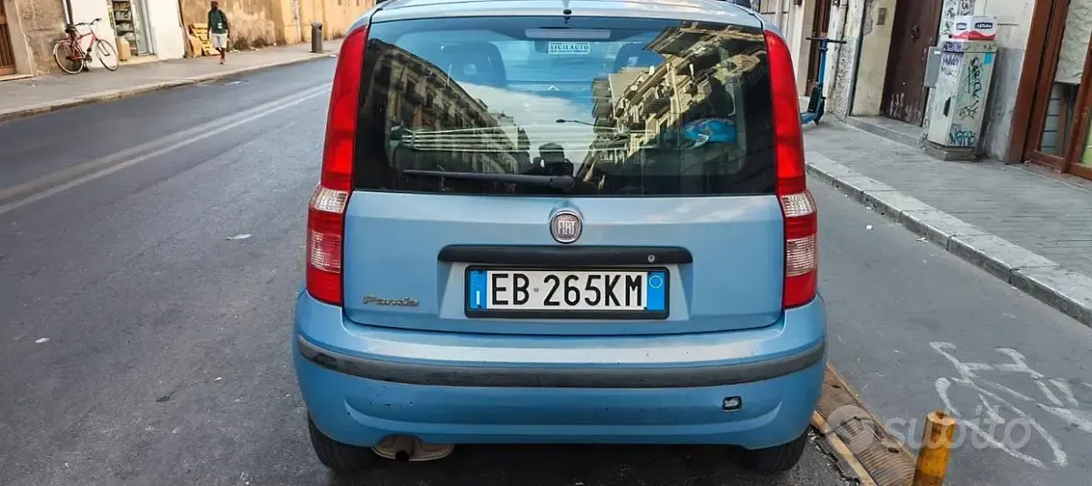 Usata Fiat Panda 69 CV (50 kW) 2010 Bluazzurro Utilitaria