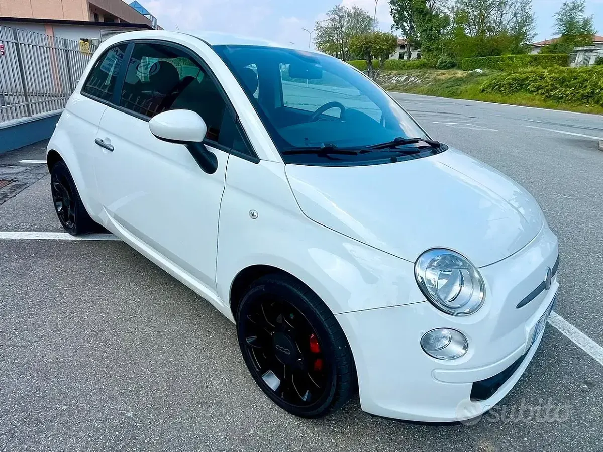 Usata Fiat 500 85 CV (62 kW) 2012 Bianco Utilitaria
