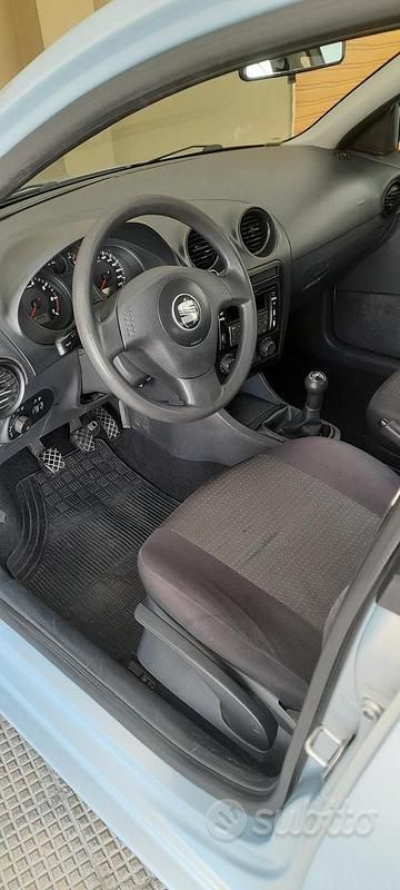 Second-hand Seat Ibiza 64 CP (47 kW) 2004 Albastru Berlinǎ