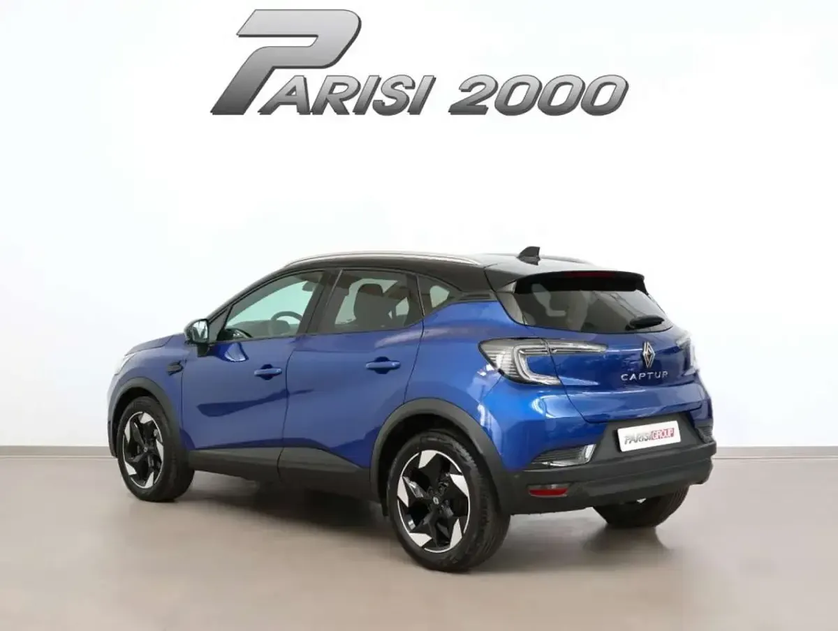 Usata Renault Captur Techno 101 CV (74 kW) 2025 Blu SUV