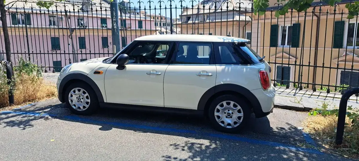 Usata Mini One D 90 CV (66 kW) 2011 Beige Utilitaria