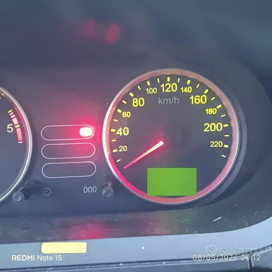 Usata Ford Fiesta 68 CV (50 kW) 2005 Grigio Utilitaria