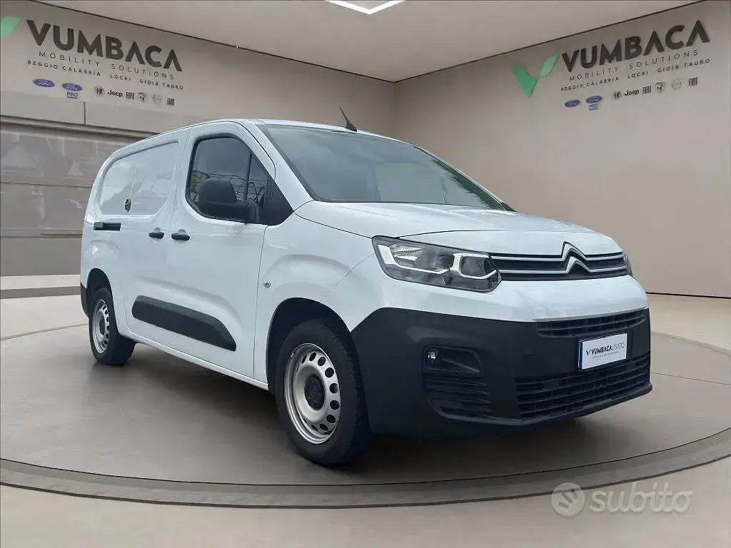 Usata Citroën Berlingo 102 CV (75 kW) 2021 Bianco Monovolume