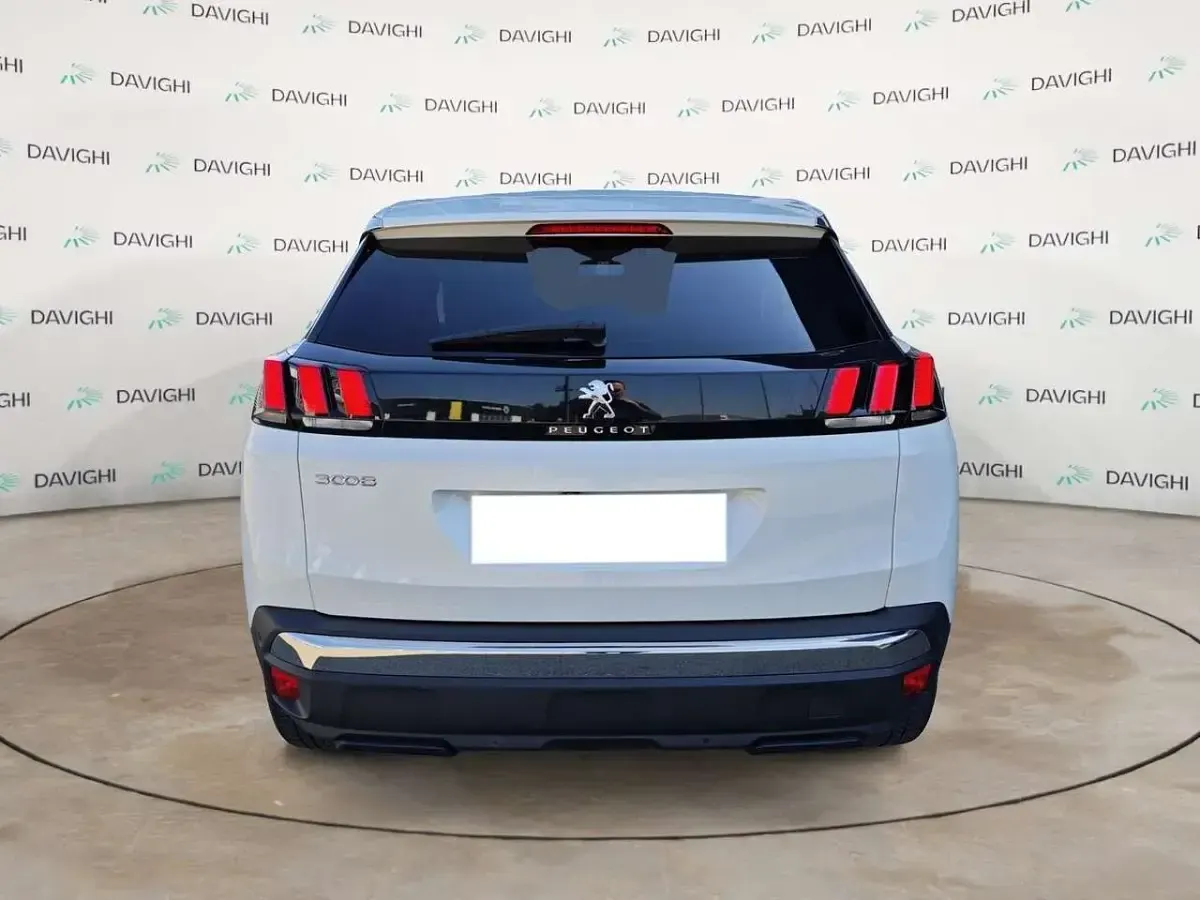 Usata Peugeot 3008 Allure 131 CV (96 kW) 2023 Bianco SUV