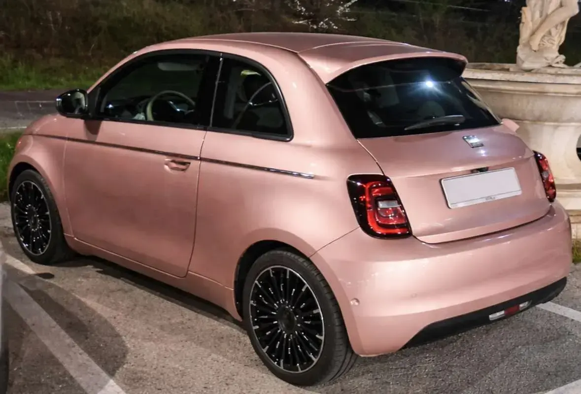Usata Fiat 500e La Prima 42 kW (58 CV) 2025 Oro Utilitaria