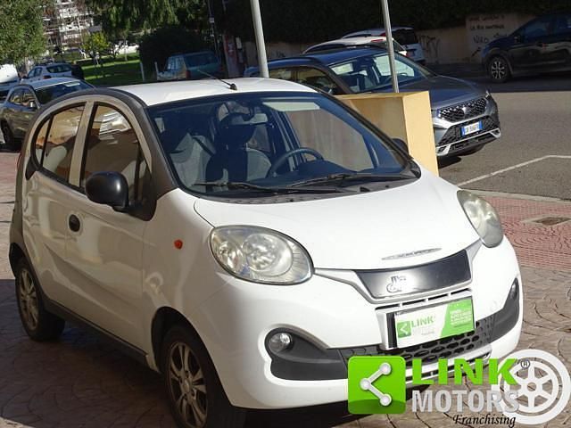 Usata DR Zero 69 CV (50 kW) 2019 Bianco Utilitaria