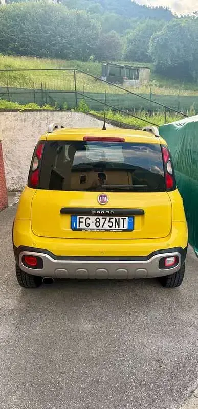 Usata Fiat Panda Cross Cross 90 CV (66 kW) 2017 Giallo Utilitaria