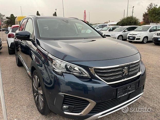 Usata Peugeot 5008 Allure 130 CV (95 kW) 2019 Blu Berlina