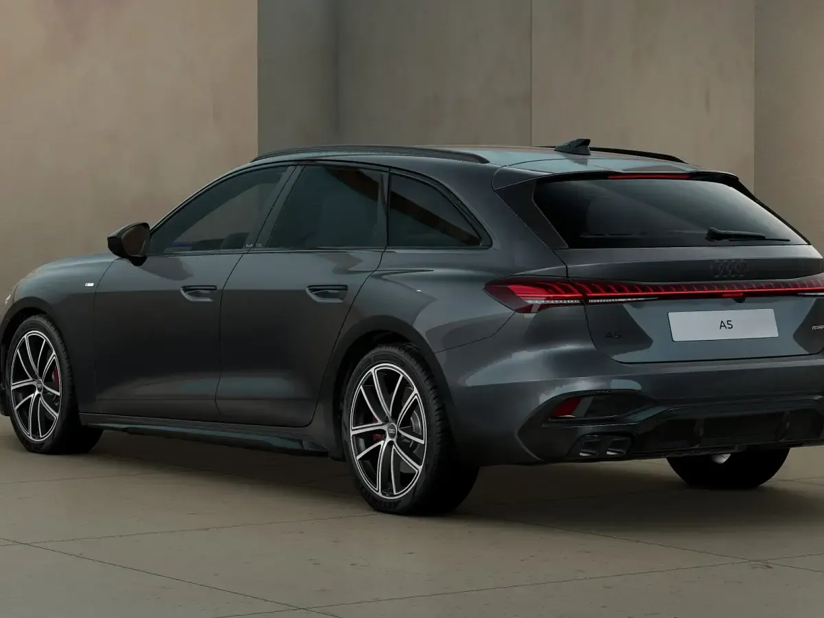 Usata Audi A5 S-Line 204 CV (150 kW) 2025 6y grigio daytona perlato Station wagon