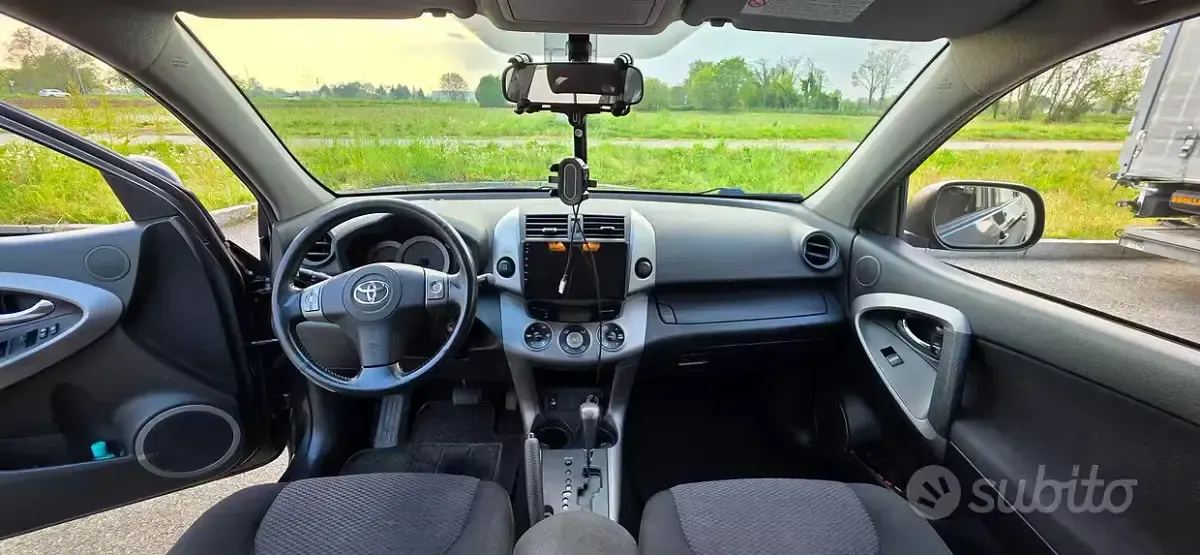 Usata Toyota RAV4 152 CV (111 kW) 2008 SUV