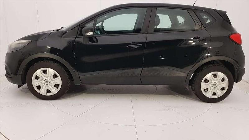 Usado Renault Captur Life 90 CV (66 kW) 2016 Negro SUV