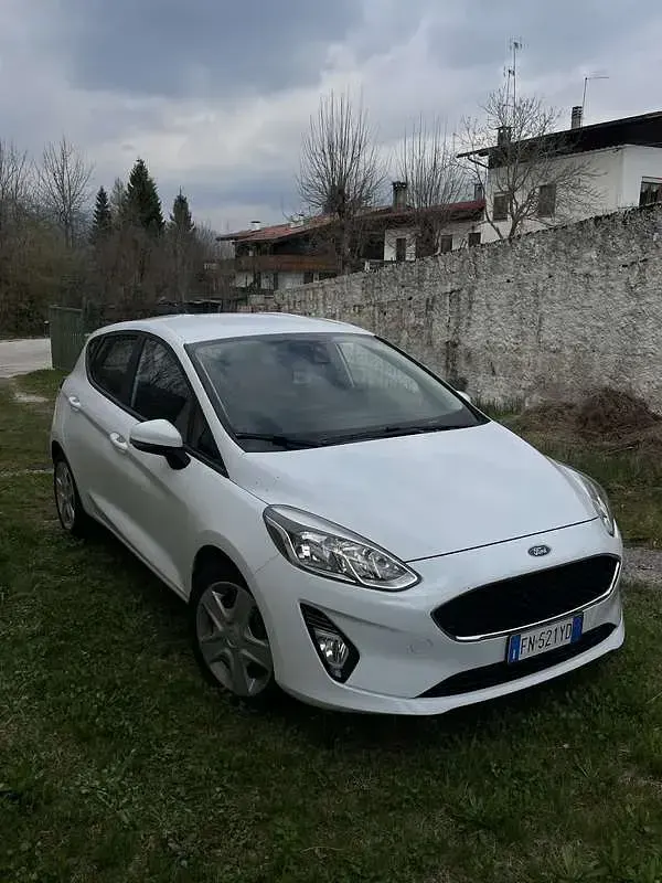 Usata Ford Fiesta 75 CV (55 kW) 2017 Utilitaria
