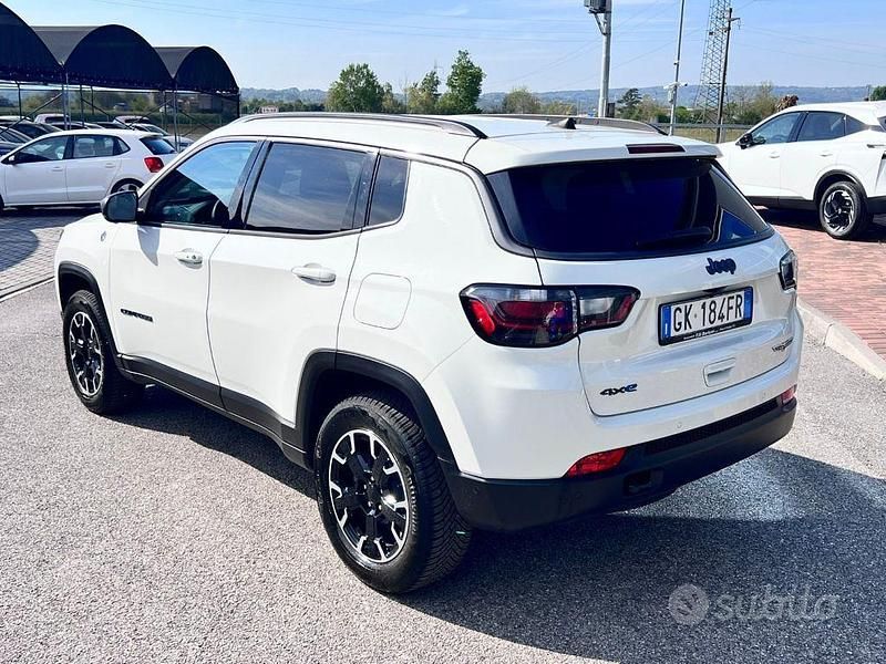 Usata Jeep Compass Trailhawk 240 CV (176 kW) 2022 Bianco SUV