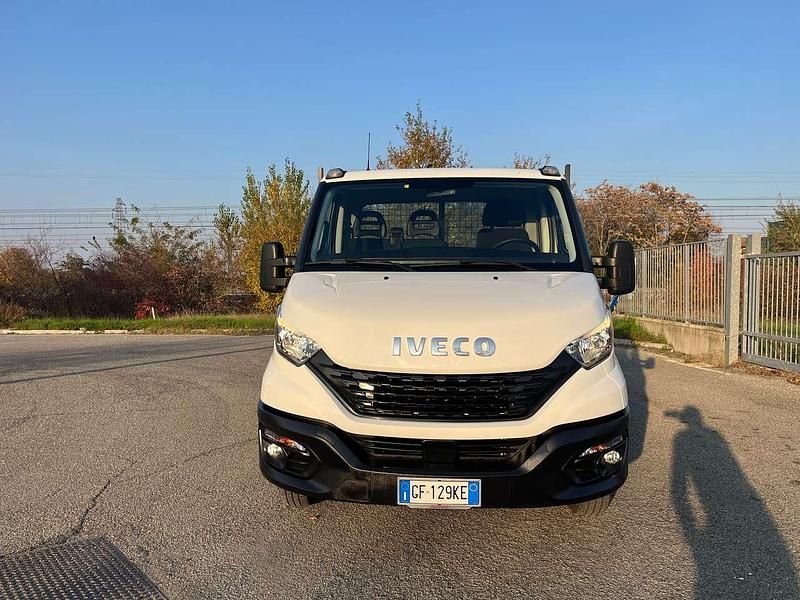 Usata Iveco Daily 136 CV (100 kW) 2021 Bianco Furgone