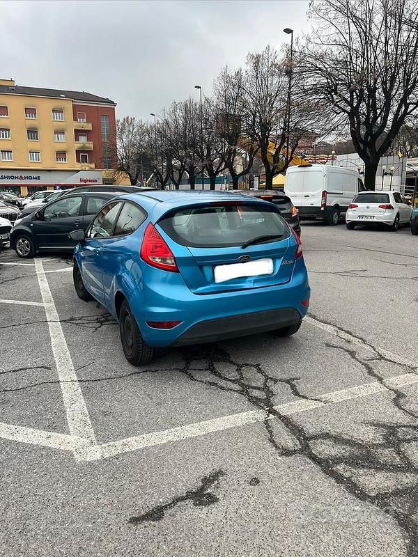 Usata Ford Fiesta 2010 Blu Utilitaria