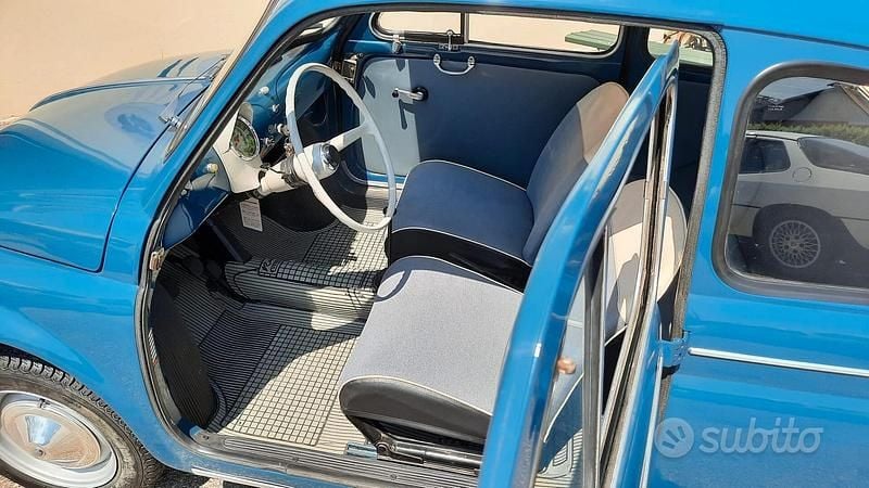 Usata Fiat 500 14 CV (10 kW) 1960 Blu Utilitaria