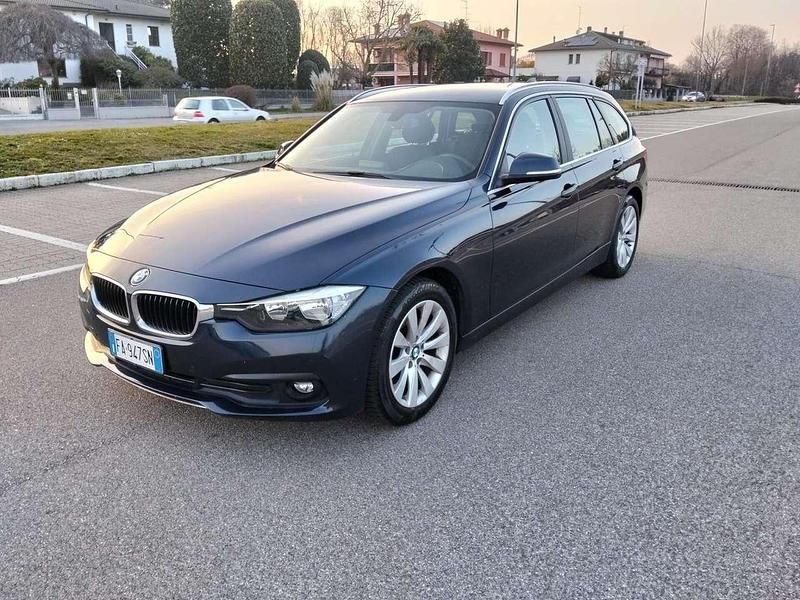 Usata BMW 320 190 CV (139 kW) 2015 Blu Station wagon