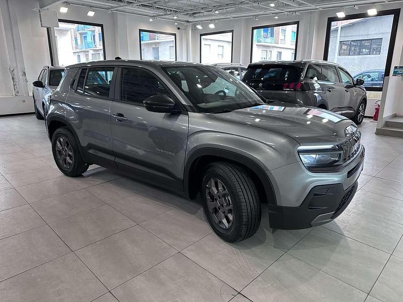 Nuova Jeep Avenger Longitude 101 CV (74 kW) 2025 Vari colori SUV
