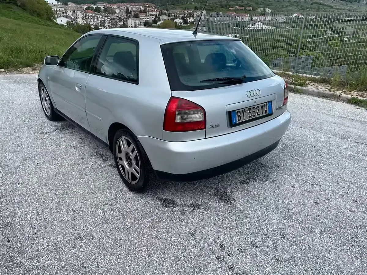 Usata Audi A3 130 CV (95 kW) 2002 Utilitaria