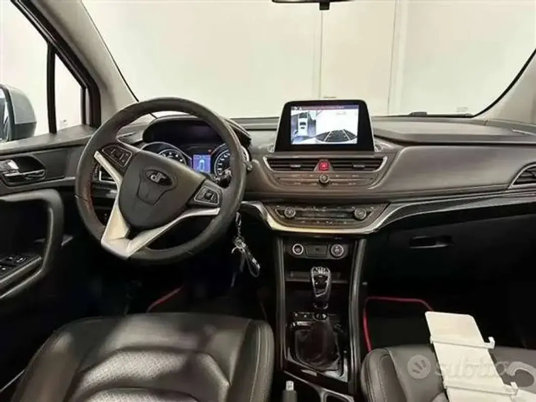 Begagnad DR DR4 114 HK (83 kW) 2019 Silver SUV