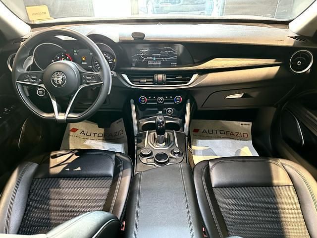 Usata Alfa Romeo Stelvio Executive 180 CV (132 kW) 2018 Bianco SUV