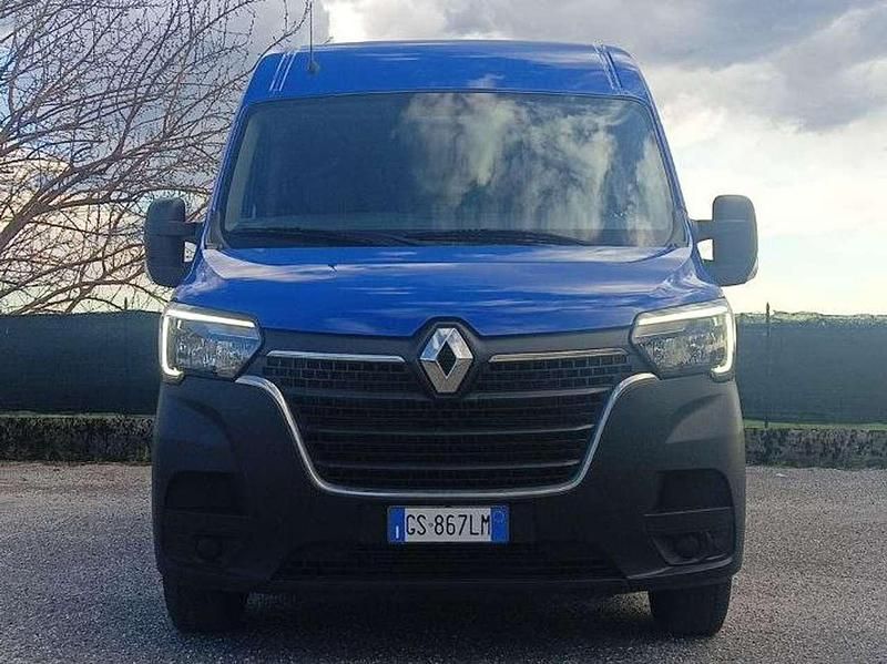 Usata Renault Master 136 CV (100 kW) 2023 Blu/azzurro Monovolume