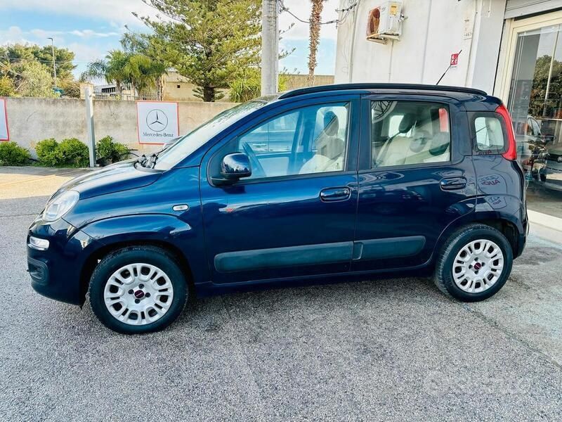 Usata Fiat Panda Easy 69 CV (50 kW) 2012 Blu/azzurro Utilitaria