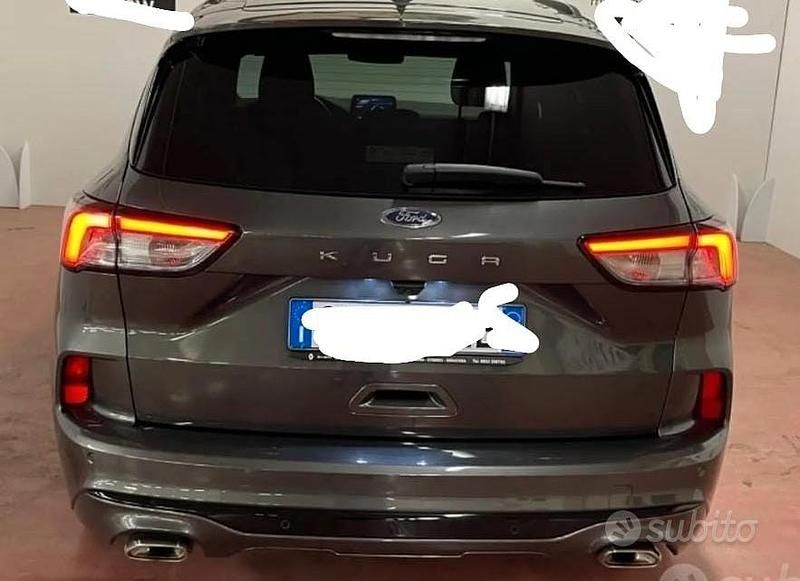 Usata Ford Kuga 120 CV (88 kW) 2021 SUV