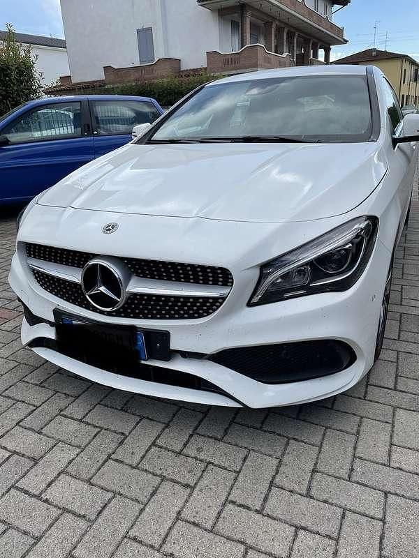 Usata 2018 Mercedes CLA180 Shooting Brake Premium Station wagon | 13.500 € (Ottimo prezzo) - Immagine 1/4