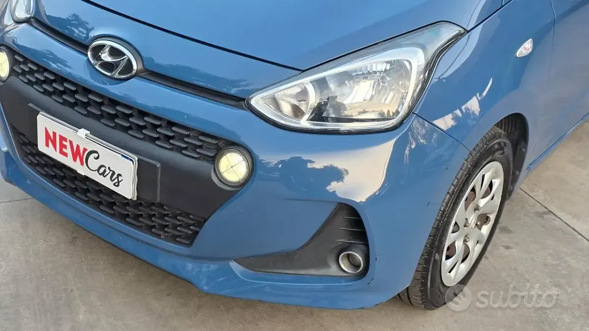 Usata Hyundai i10 Classic 67 CV (49 kW) 2018 Blu Utilitaria