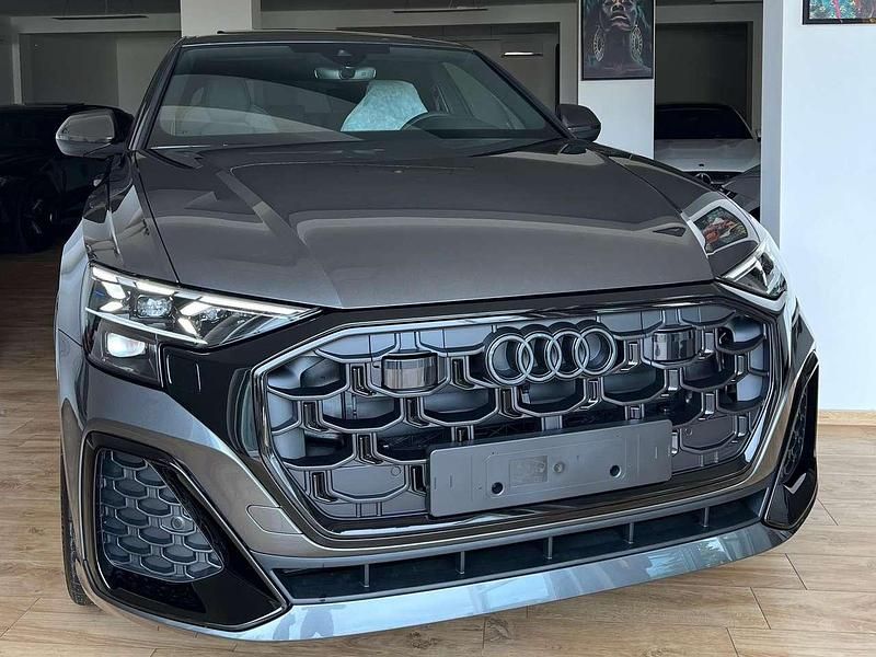 Nuova Audi Q8 S-Line 286 CV (210 kW) 2026 Grigio daytona perla SUV