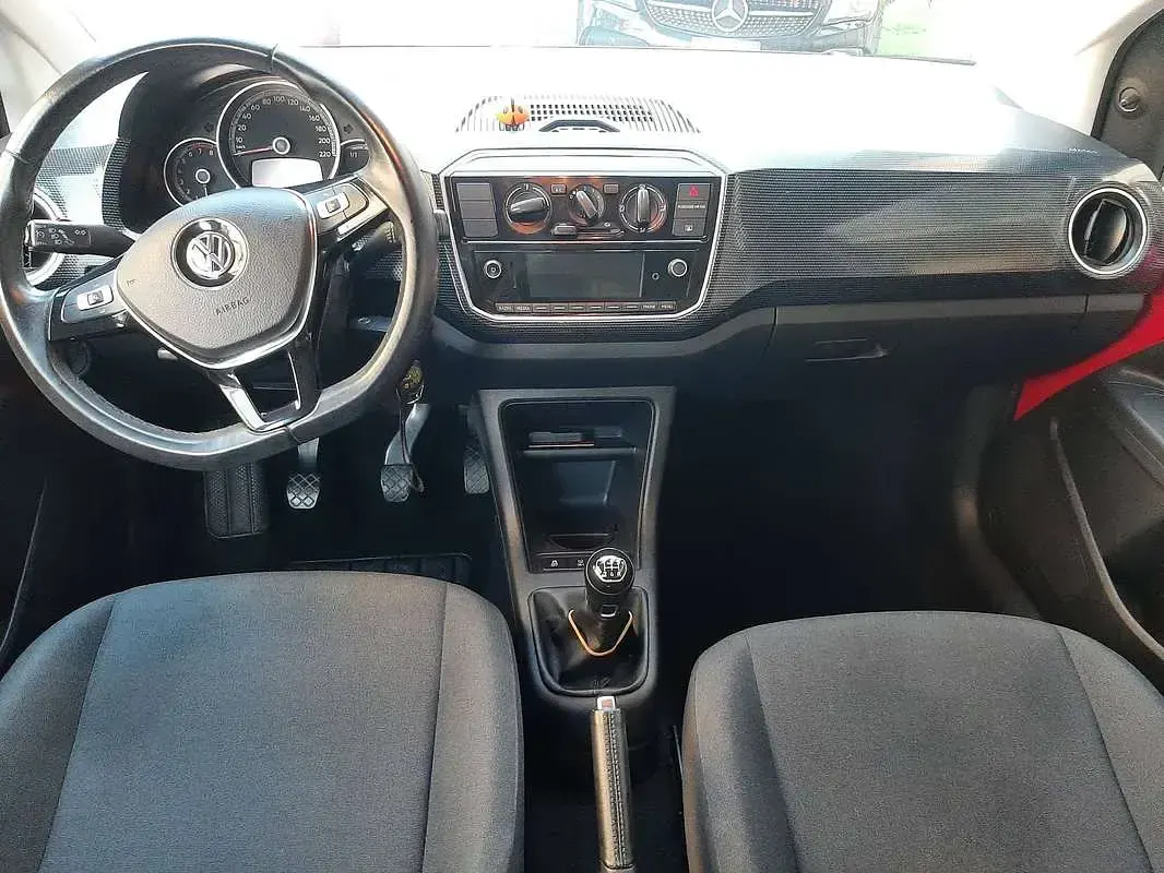 Usata VW up! Move 75 CV (55 kW) 2017 Rosso Utilitaria
