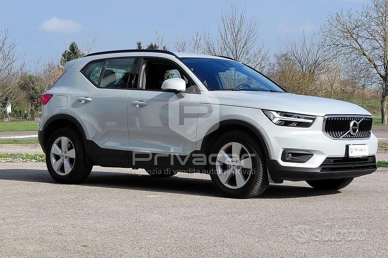 Usata Volvo XC40 150 CV (110 kW) 2020 Grigio SUV