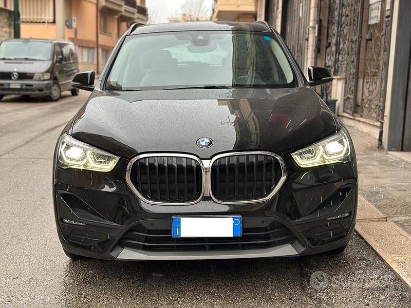 Nero Usata 2020 BMW X1 xLine SUV | 16.900 € (Buon prezzo) - Immagine 1/4