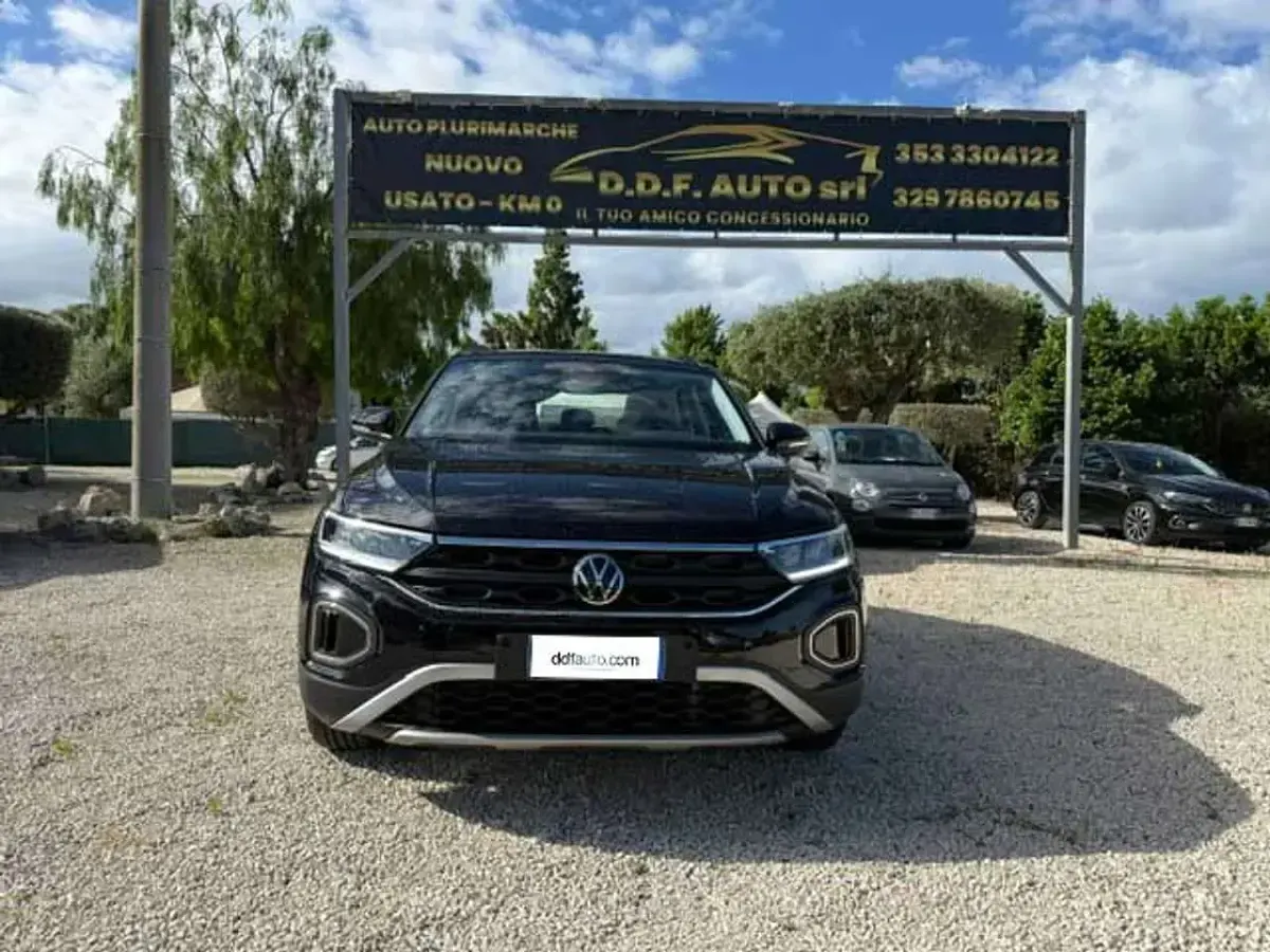 Usata VW T-Roc Style 150 CV (110 kW) 2024 Nero SUV