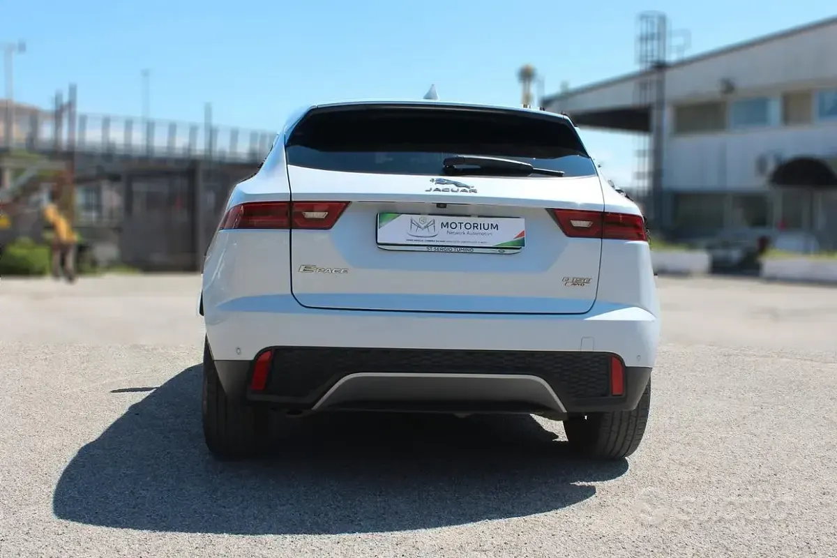 Usata Jaguar E-Pace S 150 CV (110 kW) 2018 Bianco SUV