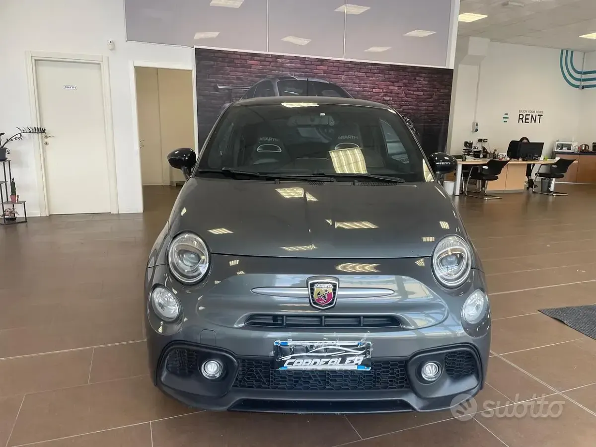 Usata Abarth 595 145 CV (106 kW) 2018 Grigio Berlina