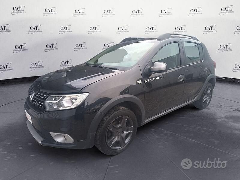 Usata Dacia Sandero 90 CV (66 kW) 2017 Nero Berlina